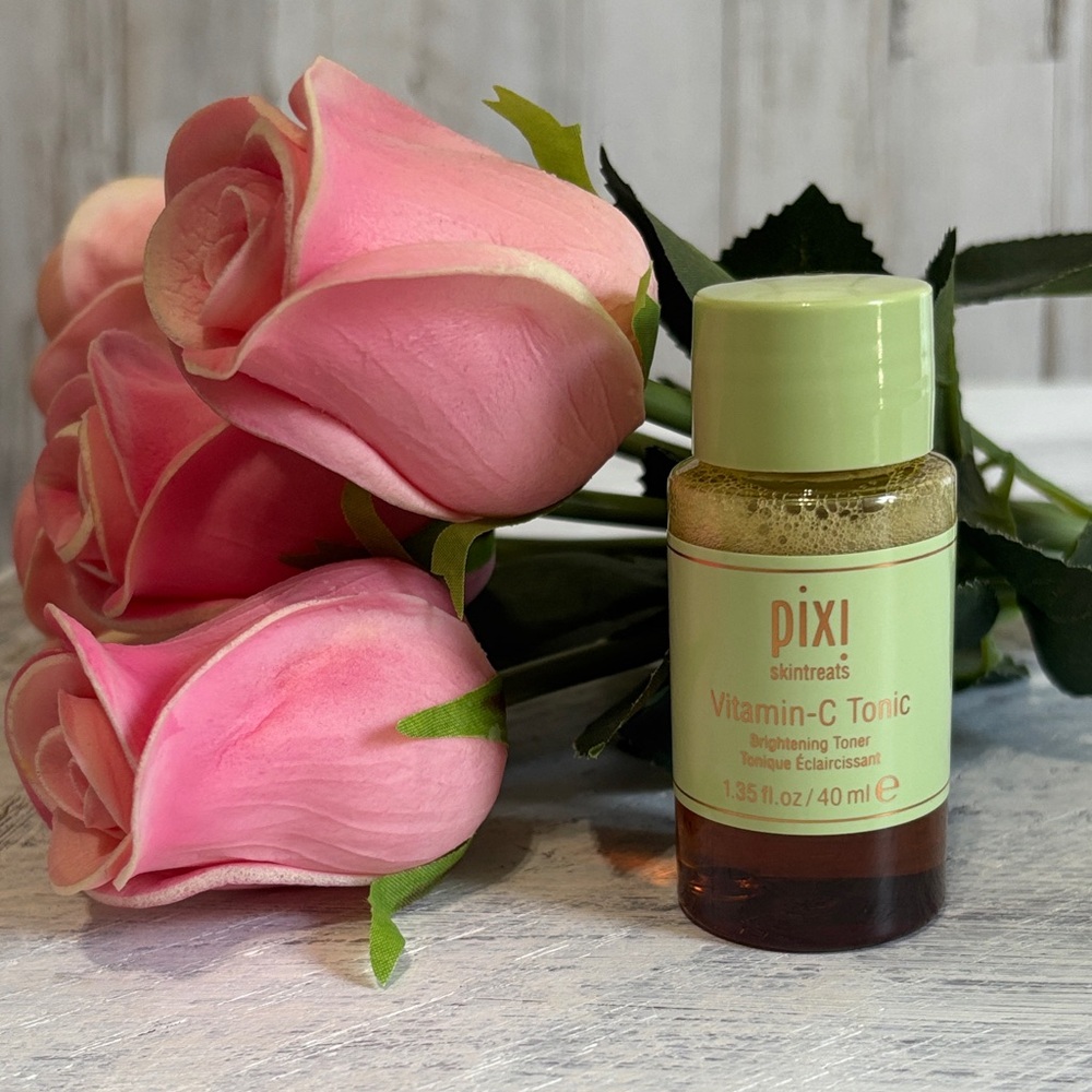 Pixi Skintreats Vitamin-C Tonic Brightening Toner‎ 1.35 FL OZ/40ML